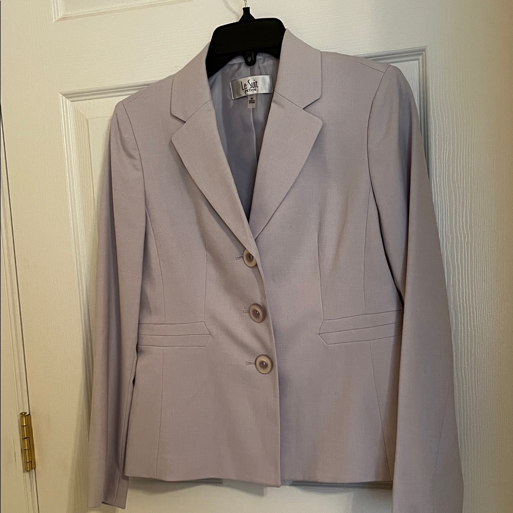 Le Suit Light Purple Blazer
